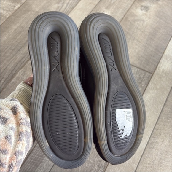 Nike Air Max 720 Size 7 Throwback Future Iridescent Green and Black Shoes. - Picture 11 of 12